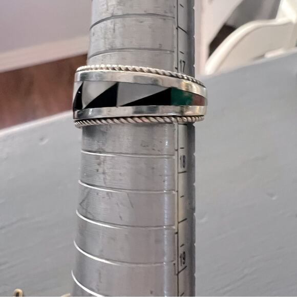 Samuel Benham BJC Ring Size 7 - Picture 7 of 11